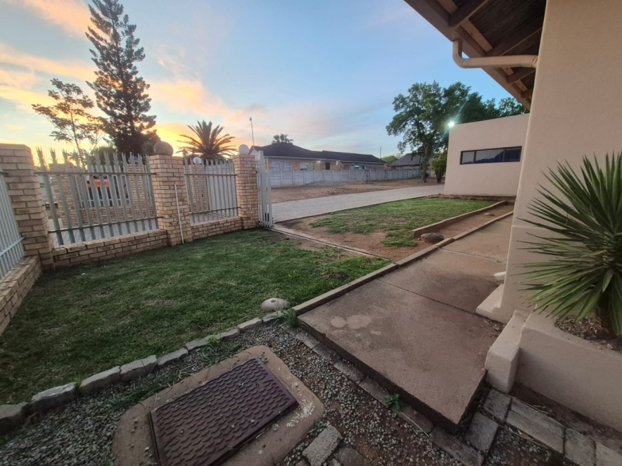 2 Bedroom Property for Sale in Collerville North West